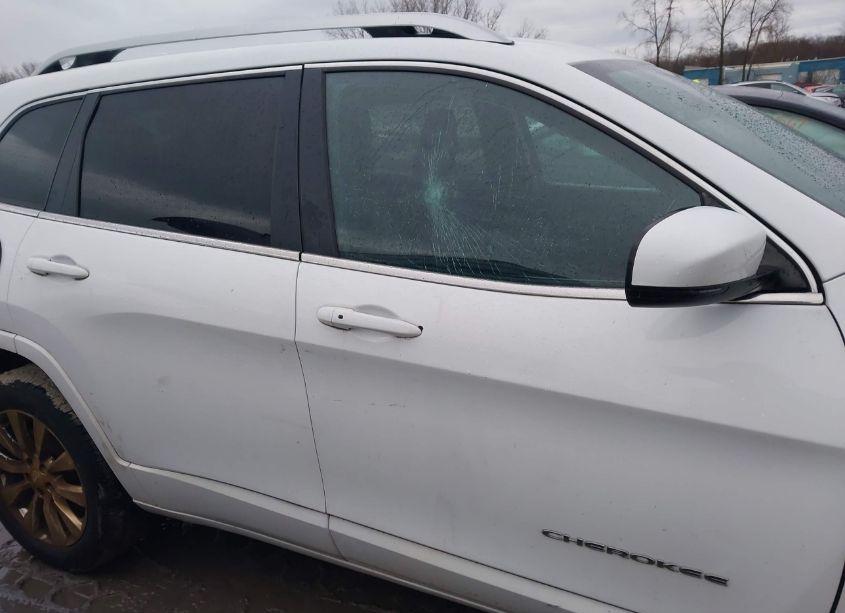 Photo 14 of 2018 Jeep Cherokee OVERLAND 4X4 (VIN 1C4PJMJX7JD594353)