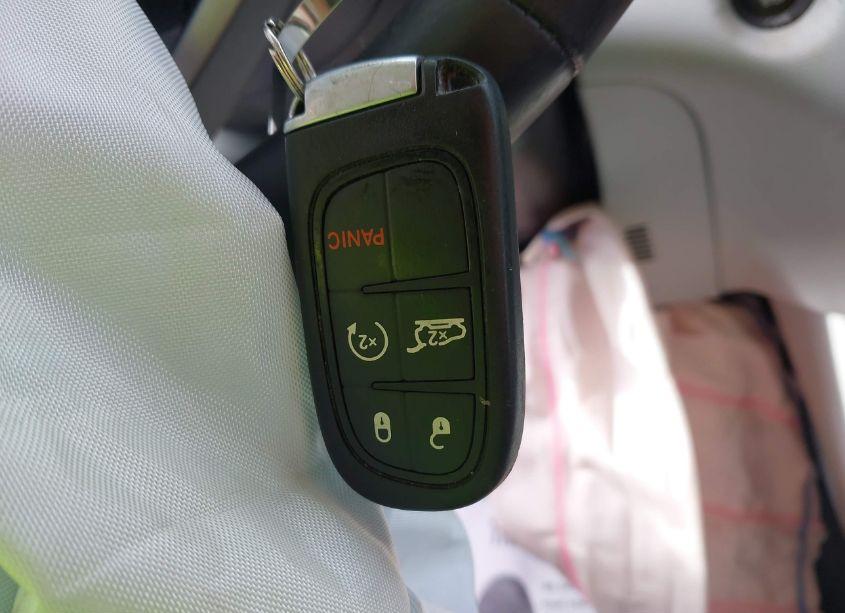 Photo 11 of 2019 Jeep Cherokee OVERLAND 4X4 (VIN 1C4PJMJX8KD257997)