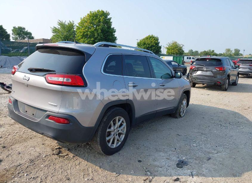 Photo 4 of 2018 Jeep Cherokee LATITUDE PLUS 4X4 (VIN 1C4PJMLB0JD530320)