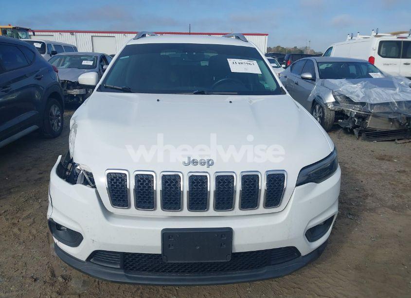 Photo 13 of 2019 Jeep Cherokee LATITUDE PLUS 4X4 (VIN 1C4PJMLB0KD105309)