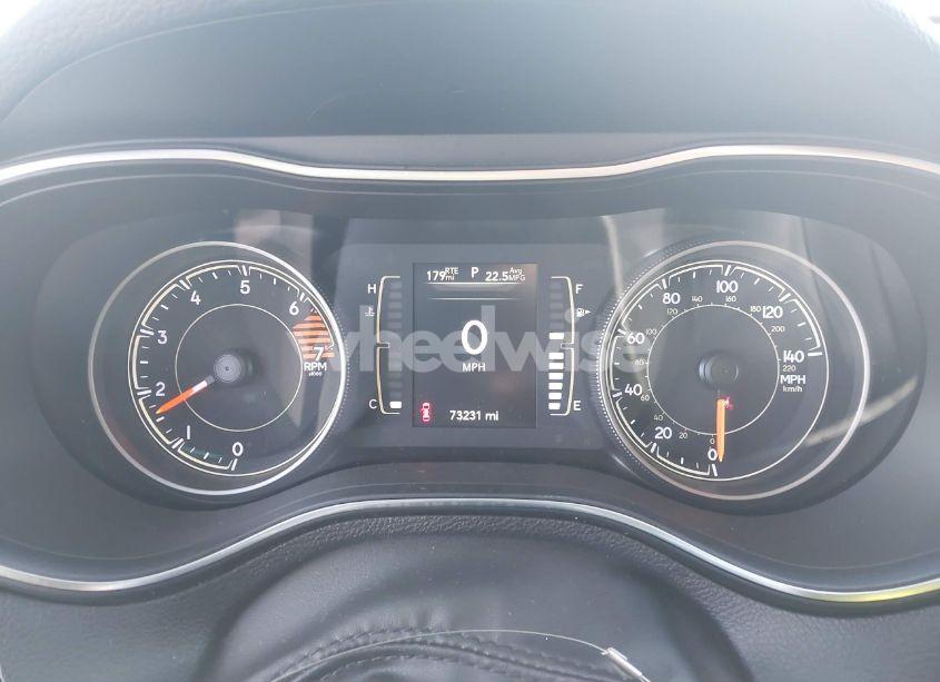 Photo 7 of 2019 Jeep Cherokee LATITUDE PLUS 4X4 (VIN 1C4PJMLB0KD105309)