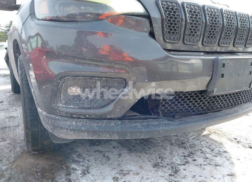 Photo 18 of 2019 Jeep Cherokee LATITUDE PLUS 4X4 (VIN 1C4PJMLB0KD190975)