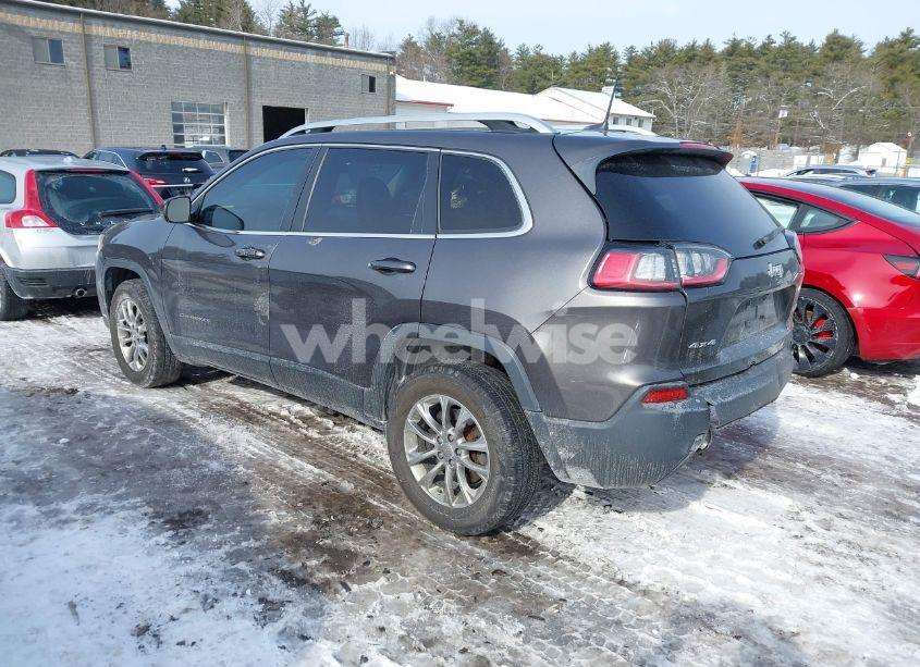 Photo 3 of 2019 Jeep Cherokee LATITUDE PLUS 4X4 (VIN 1C4PJMLB0KD190975)