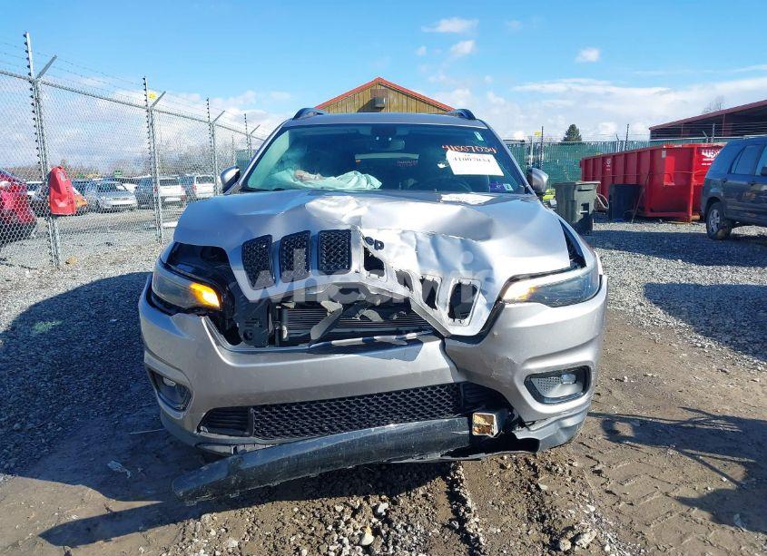 Photo 11 of 2019 Jeep Cherokee ALTITUDE 4X4 (VIN 1C4PJMLB0KD320947)