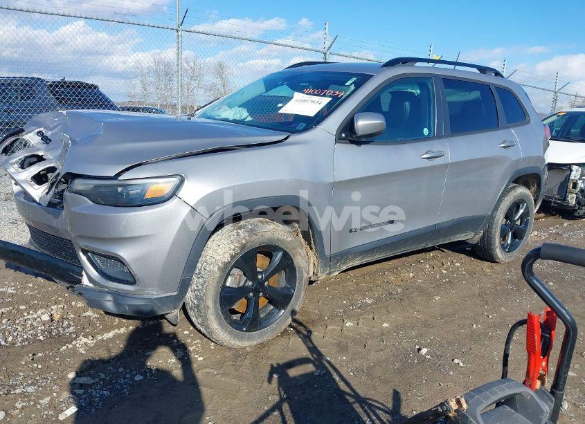 Photo 2 of 2019 Jeep Cherokee ALTITUDE 4X4 (VIN 1C4PJMLB0KD320947)
