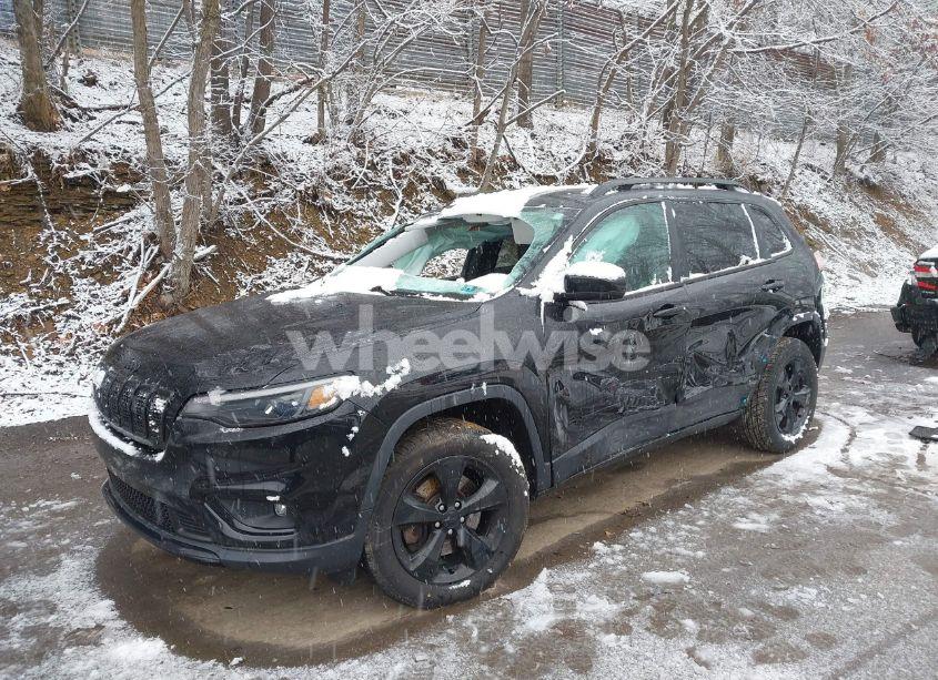 Photo 2 of 2019 Jeep Cherokee ALTITUDE 4X4 (VIN 1C4PJMLB0KD485820)