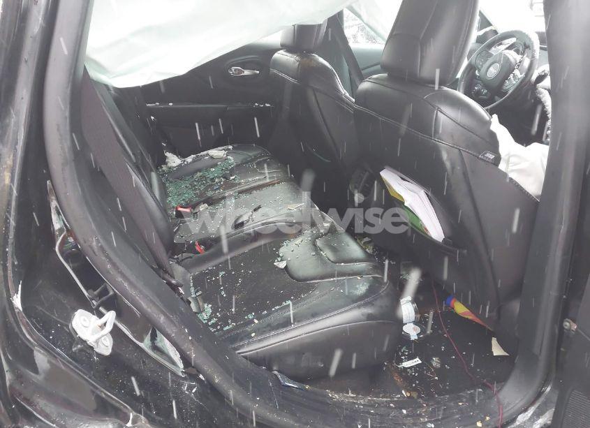 Photo 8 of 2019 Jeep Cherokee ALTITUDE 4X4 (VIN 1C4PJMLB0KD485820)