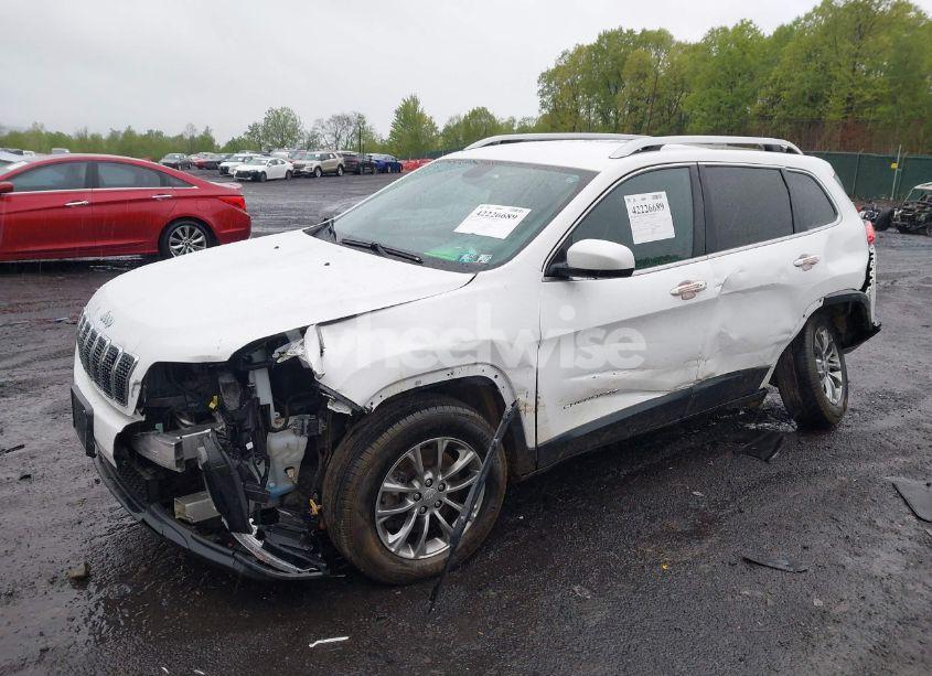 Photo 2 of 2020 Jeep Cherokee LATITUDE PLUS 4X4 (VIN 1C4PJMLB0LD509566)