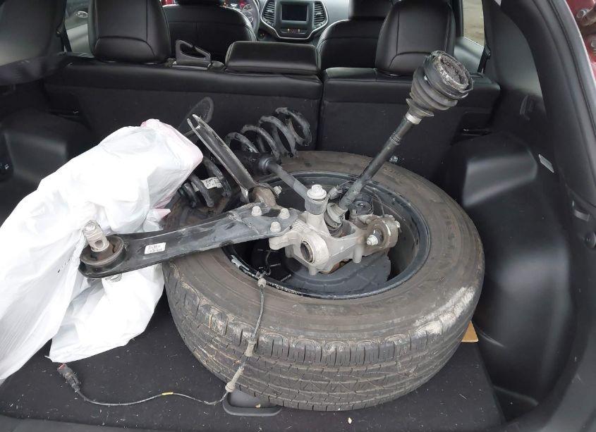 Photo 12 of 2021 Jeep Cherokee LATITUDE PLUS 4X4 (VIN 1C4PJMLB0MD219426)