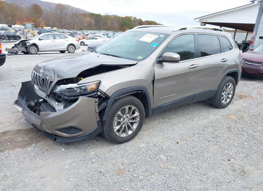 Photo 2 of 2021 Jeep Cherokee LATITUDE PLUS 4X4 (VIN 1C4PJMLB0MD223086)