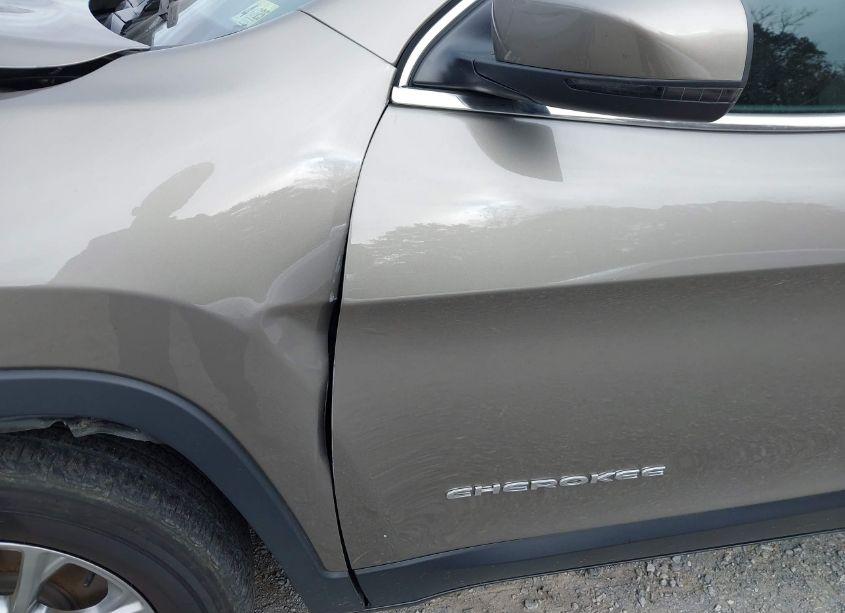 Photo 20 of 2021 Jeep Cherokee LATITUDE PLUS 4X4 (VIN 1C4PJMLB0MD223086)