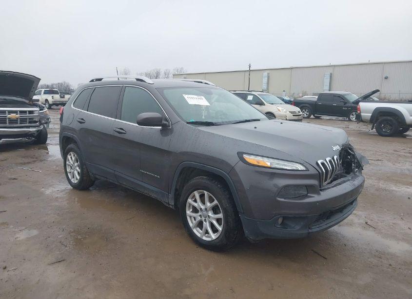 2018 Jeep Cherokee LATITUDE PLUS 4X4 (VIN 1C4PJMLB1JD532755) main photo