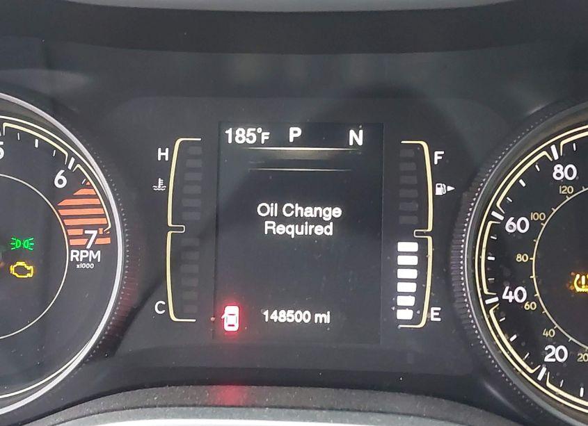 Photo 15 of 2018 Jeep Cherokee LATITUDE PLUS 4X4 (VIN 1C4PJMLB1JD532755)