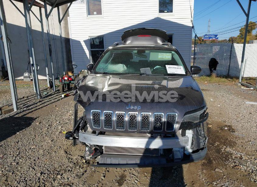 Photo 13 of 2019 Jeep Cherokee LATITUDE PLUS 4X4 (VIN 1C4PJMLB1KD101186)