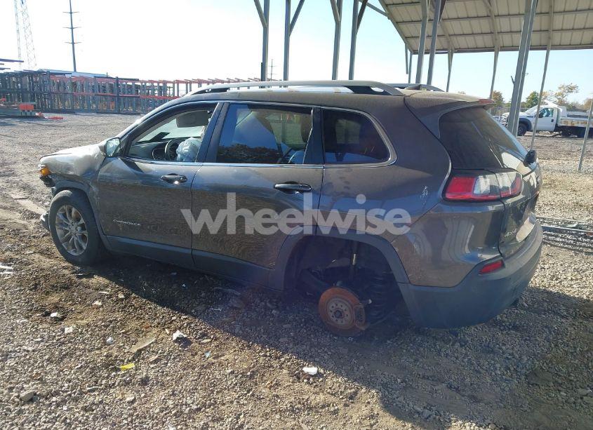 Photo 15 of 2019 Jeep Cherokee LATITUDE PLUS 4X4 (VIN 1C4PJMLB1KD101186)