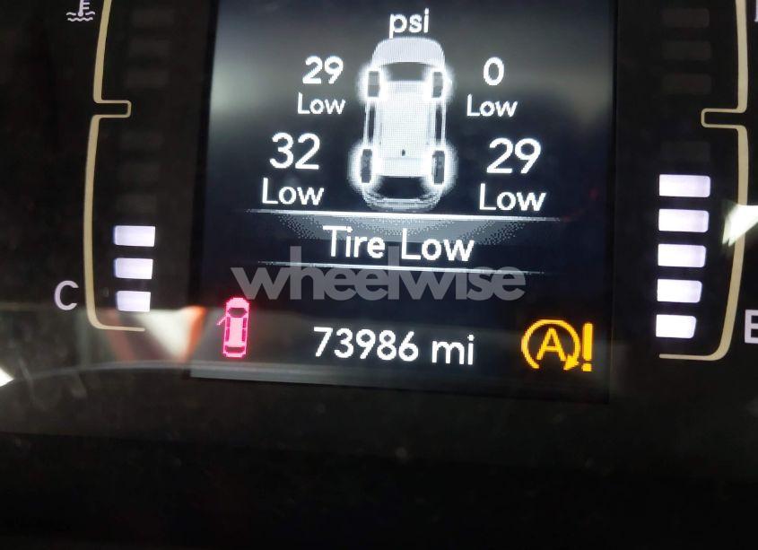 Photo 16 of 2019 Jeep Cherokee LATITUDE PLUS 4X4 (VIN 1C4PJMLB1KD101186)