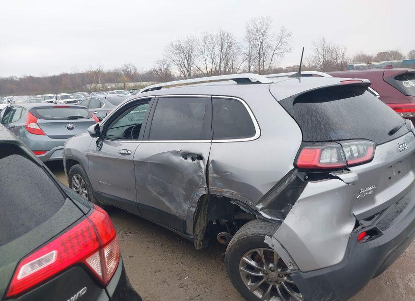 Photo 14 of 2019 Jeep Cherokee LATITUDE PLUS 4X4 (VIN 1C4PJMLB1KD181119)