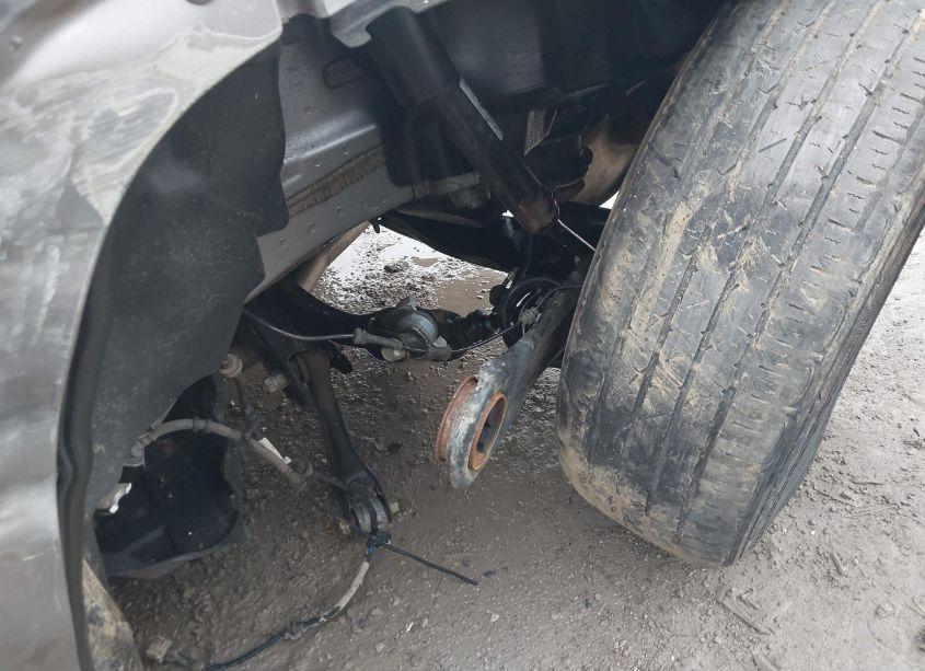 Photo 18 of 2019 Jeep Cherokee LATITUDE PLUS 4X4 (VIN 1C4PJMLB1KD181119)