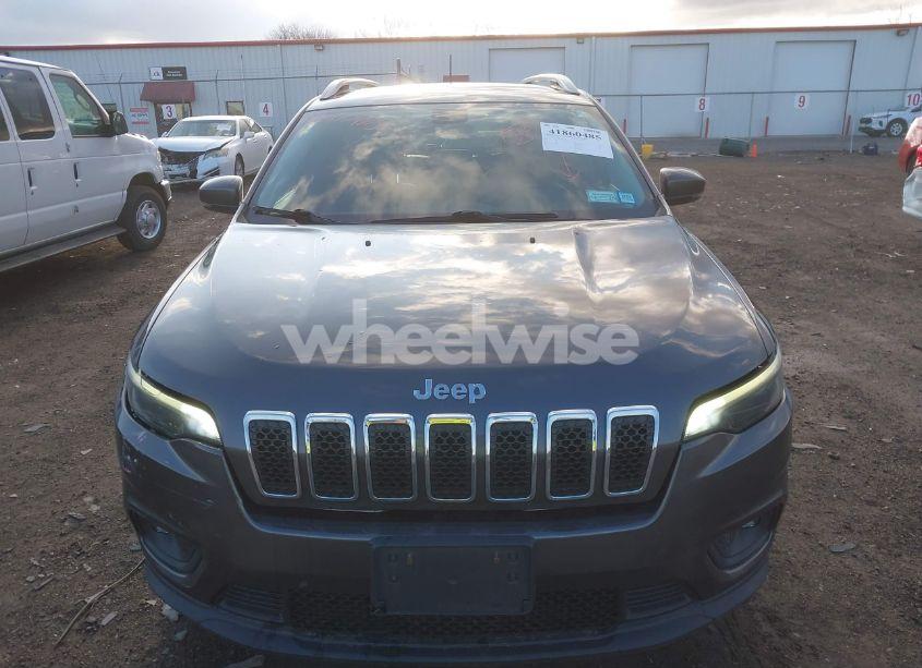 Photo 12 of 2019 Jeep Cherokee LATITUDE PLUS 4X4 (VIN 1C4PJMLB1KD311884)