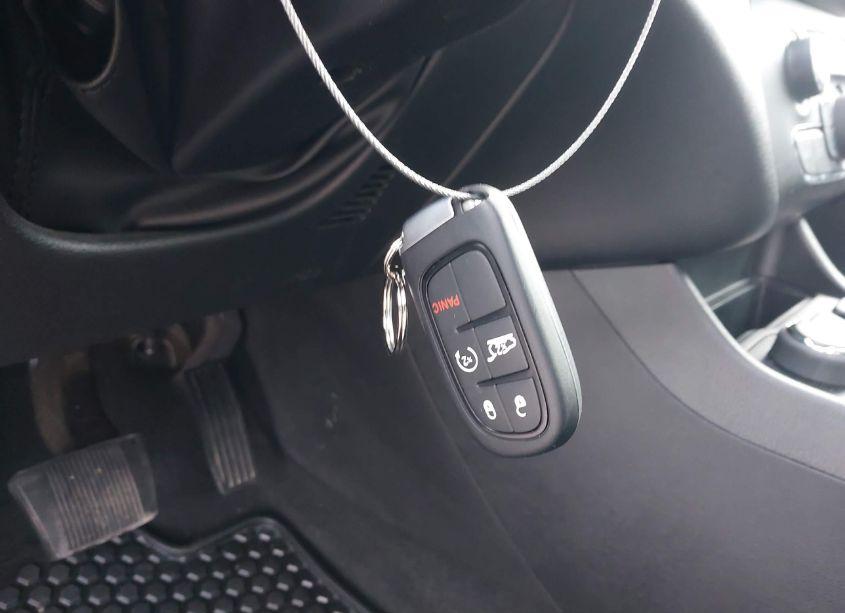 Photo 11 of 2020 Jeep Cherokee LATITUDE PLUS 4X4 (VIN 1C4PJMLB1LD580128)