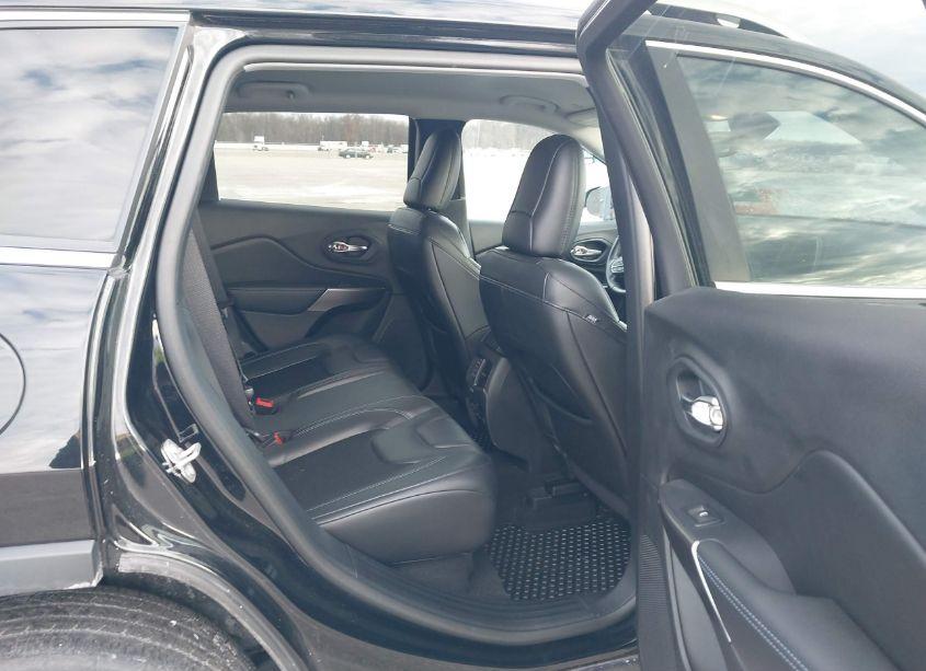 Photo 8 of 2020 Jeep Cherokee LATITUDE PLUS 4X4 (VIN 1C4PJMLB1LD580128)