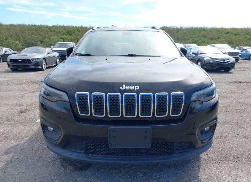 Photo 12 of 2019 Jeep Cherokee LATITUDE PLUS 4X4 (VIN 1C4PJMLB2KD174910)