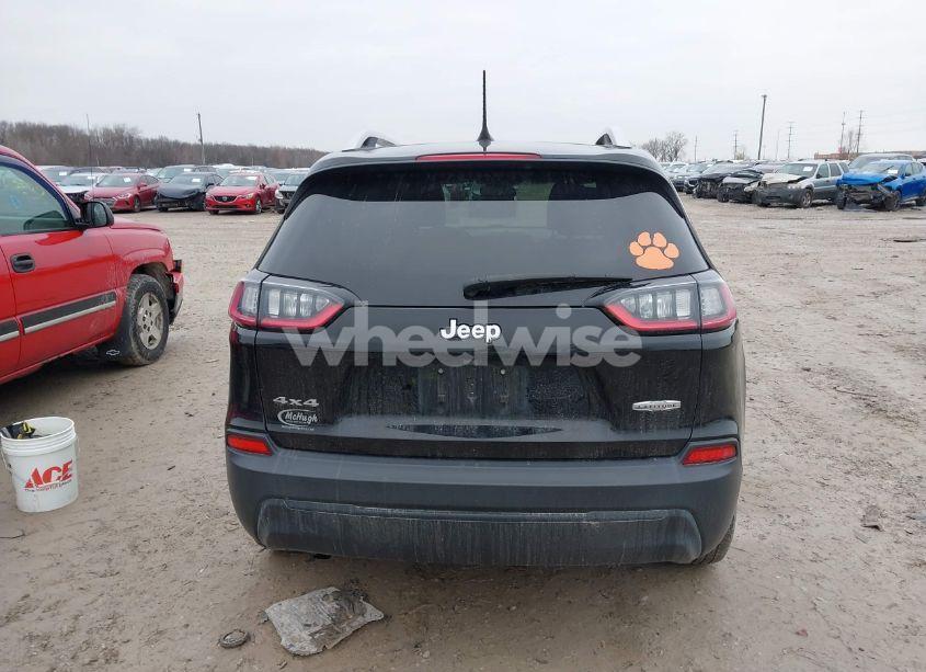 Photo 16 of 2019 Jeep Cherokee LATITUDE PLUS 4X4 (VIN 1C4PJMLB2KD211471)