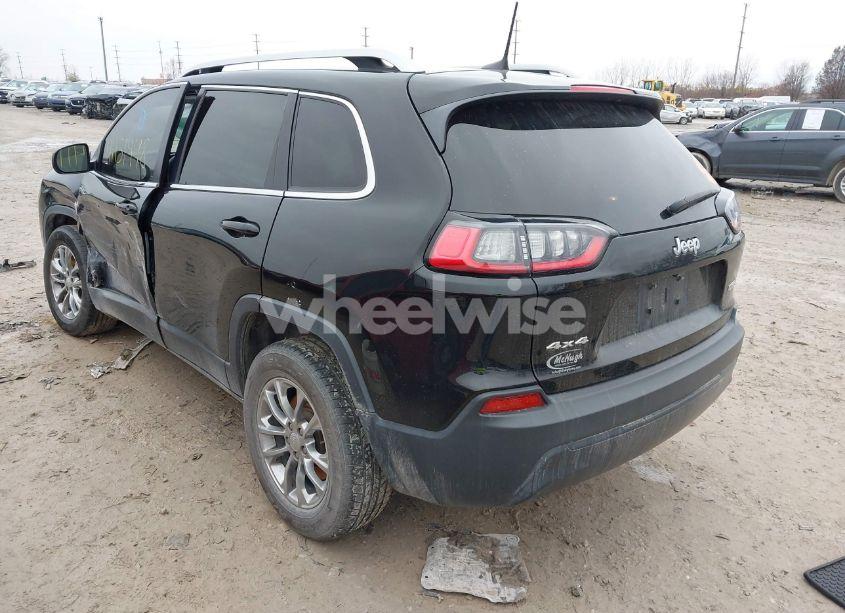 Photo 3 of 2019 Jeep Cherokee LATITUDE PLUS 4X4 (VIN 1C4PJMLB2KD211471)