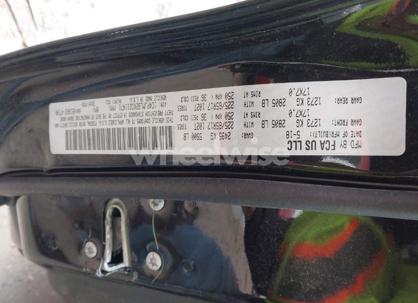 Photo 9 of 2019 Jeep Cherokee LATITUDE PLUS 4X4 (VIN 1C4PJMLB2KD211471)