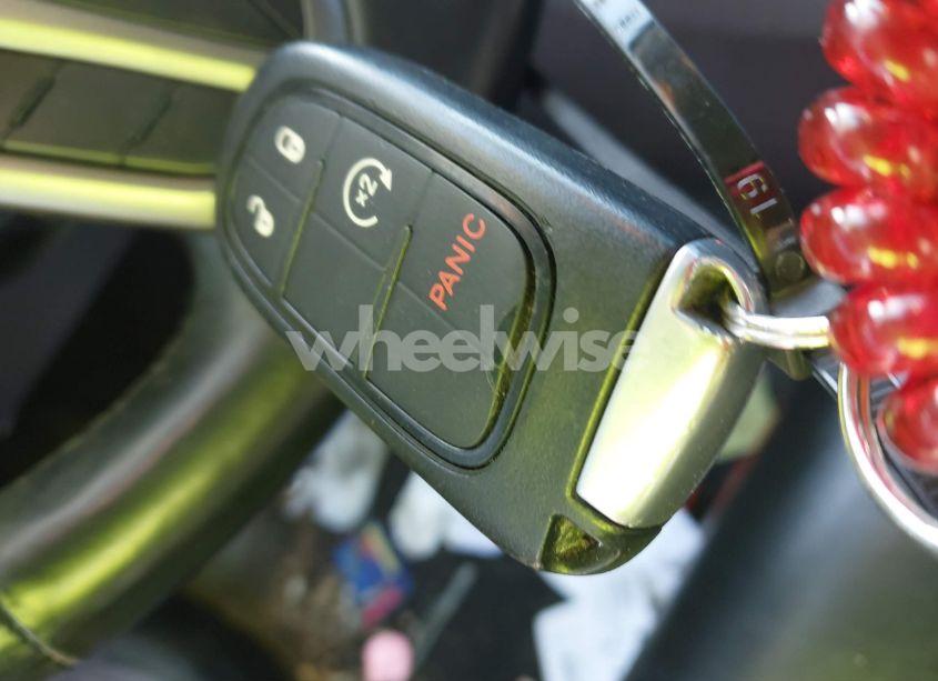 Photo 11 of 2019 Jeep Cherokee LATITUDE PLUS 4X4 (VIN 1C4PJMLB2KD261304)