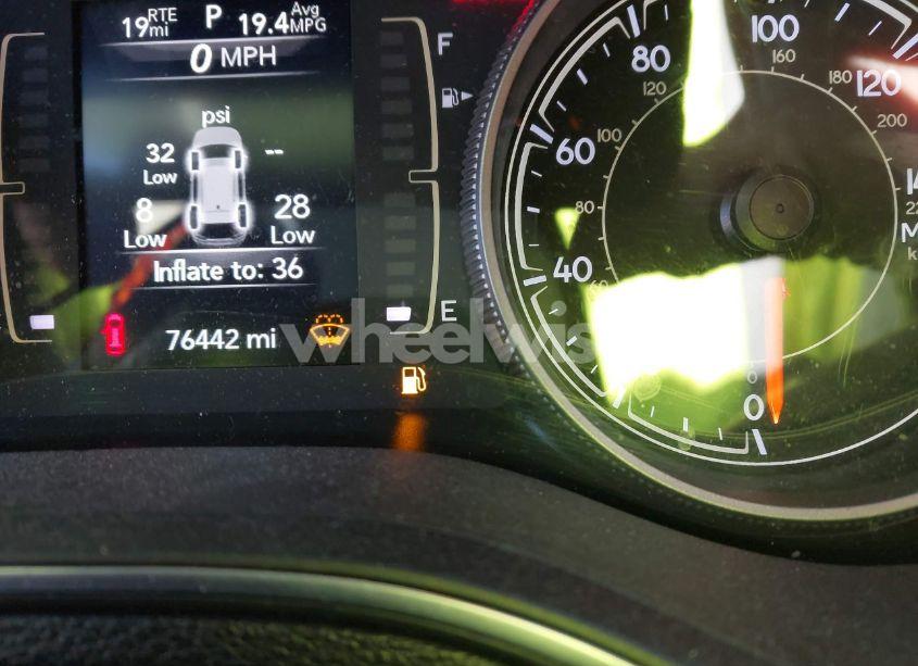 Photo 15 of 2019 Jeep Cherokee LATITUDE PLUS 4X4 (VIN 1C4PJMLB2KD261304)