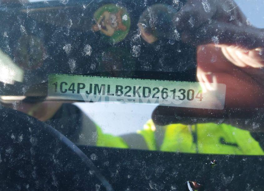 Photo 20 of 2019 Jeep Cherokee LATITUDE PLUS 4X4 (VIN 1C4PJMLB2KD261304)