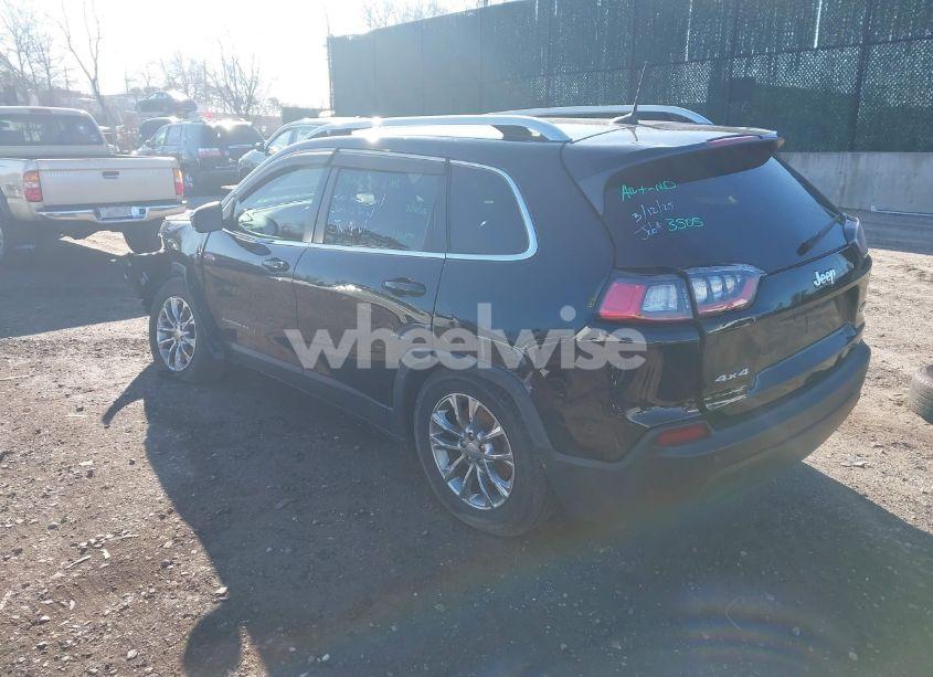 Photo 3 of 2019 Jeep Cherokee LATITUDE PLUS 4X4 (VIN 1C4PJMLB2KD261304)