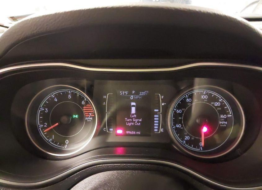 Photo 7 of 2019 Jeep Cherokee LATITUDE PLUS 4X4 (VIN 1C4PJMLB2KD268057)