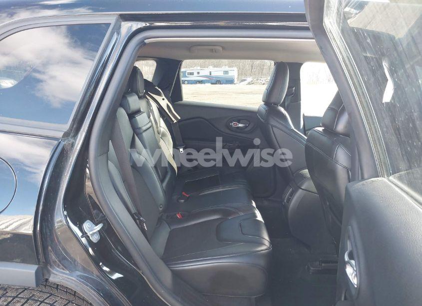 Photo 8 of 2019 Jeep Cherokee ALTITUDE 4X4 (VIN 1C4PJMLB2KD291127)