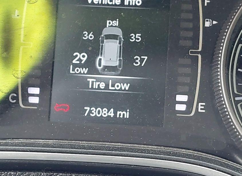 Photo 15 of 2019 Jeep Cherokee LATITUDE PLUS 4X4 (VIN 1C4PJMLB2KD292357)