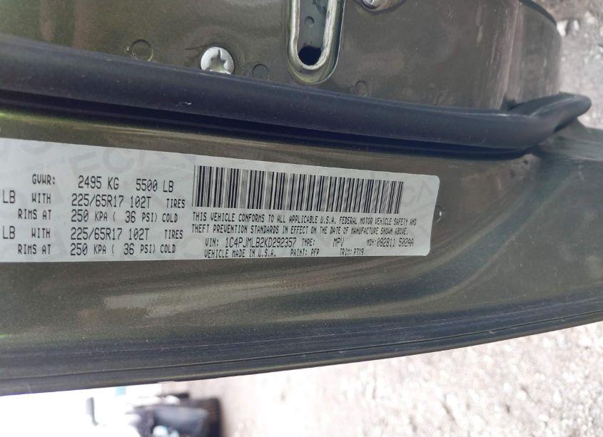 Photo 9 of 2019 Jeep Cherokee LATITUDE PLUS 4X4 (VIN 1C4PJMLB2KD292357)