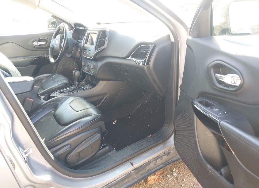 Photo 5 of 2019 Jeep Cherokee ALTITUDE 4X4 (VIN 1C4PJMLB2KD391325)