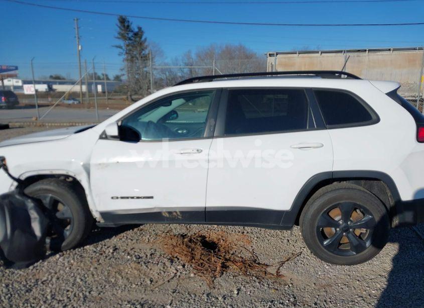Photo 14 of 2019 Jeep Cherokee ALTITUDE 4X4 (VIN 1C4PJMLB2KD461079)
