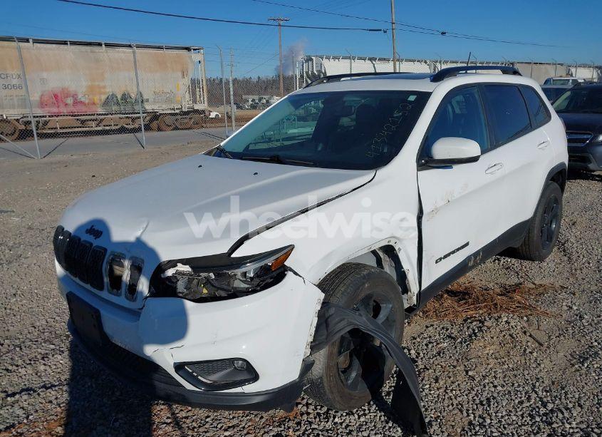 Photo 2 of 2019 Jeep Cherokee ALTITUDE 4X4 (VIN 1C4PJMLB2KD461079)