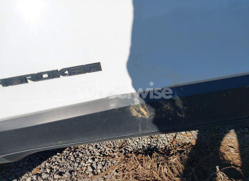 Photo 21 of 2019 Jeep Cherokee ALTITUDE 4X4 (VIN 1C4PJMLB2KD461079)