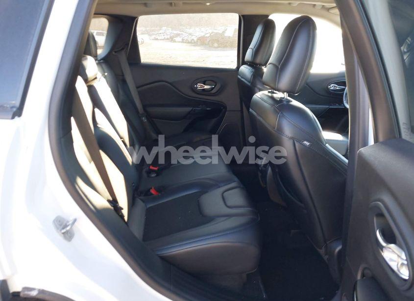 Photo 8 of 2019 Jeep Cherokee ALTITUDE 4X4 (VIN 1C4PJMLB2KD461079)