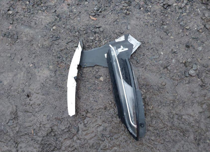 Photo 12 of 2018 Jeep Cherokee LATITUDE PLUS 4X4 (VIN 1C4PJMLB3JD522227)