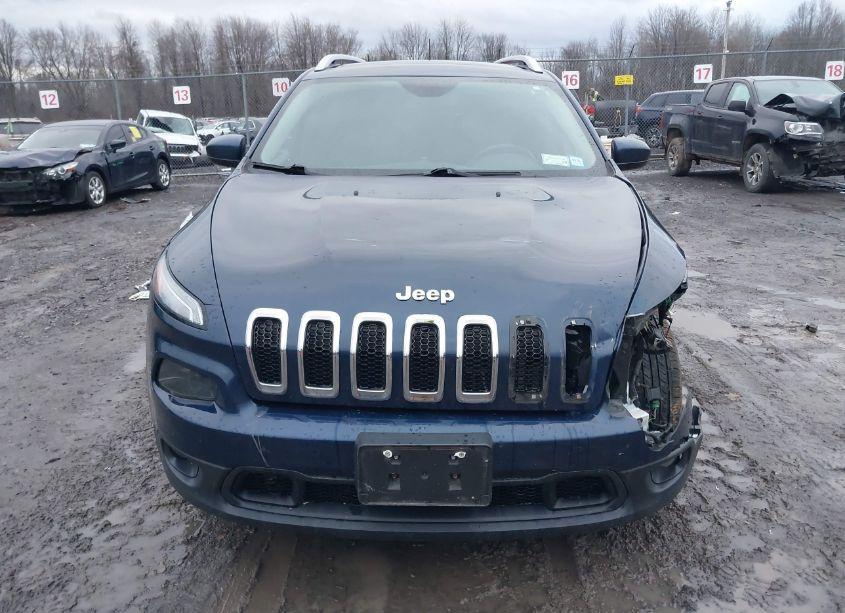 Photo 13 of 2018 Jeep Cherokee LATITUDE PLUS 4X4 (VIN 1C4PJMLB3JD522227)