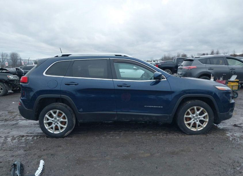 Photo 14 of 2018 Jeep Cherokee LATITUDE PLUS 4X4 (VIN 1C4PJMLB3JD522227)