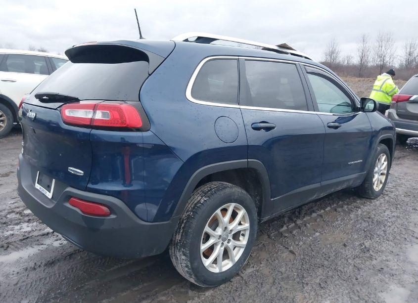 Photo 4 of 2018 Jeep Cherokee LATITUDE PLUS 4X4 (VIN 1C4PJMLB3JD522227)