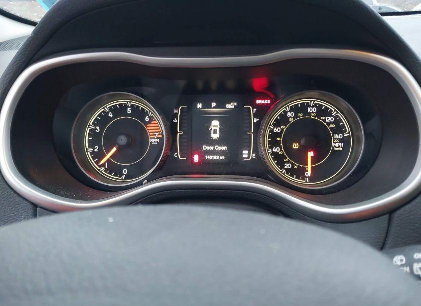 Photo 7 of 2018 Jeep Cherokee LATITUDE PLUS 4X4 (VIN 1C4PJMLB3JD522227)