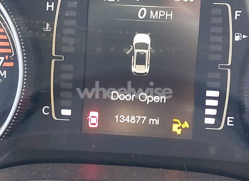 Photo 15 of 2018 Jeep Cherokee LATITUDE PLUS 4X4 (VIN 1C4PJMLB3JD571203)