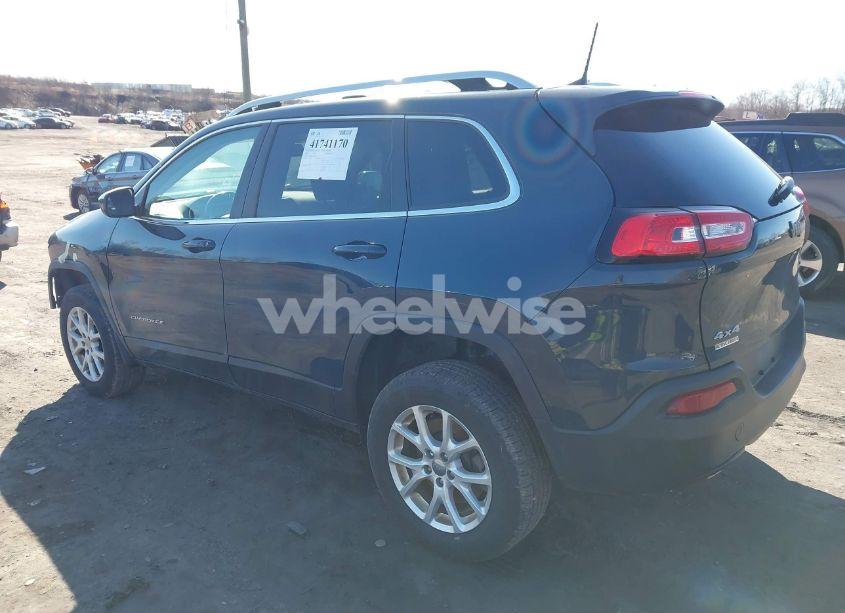 Photo 3 of 2018 Jeep Cherokee LATITUDE PLUS 4X4 (VIN 1C4PJMLB3JD571203)