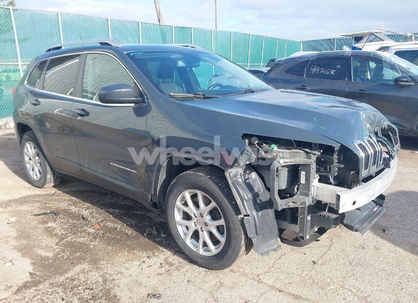 2018 Jeep Cherokee LATITUDE PLUS 4X4 (VIN 1C4PJMLB3JD601512) main photo